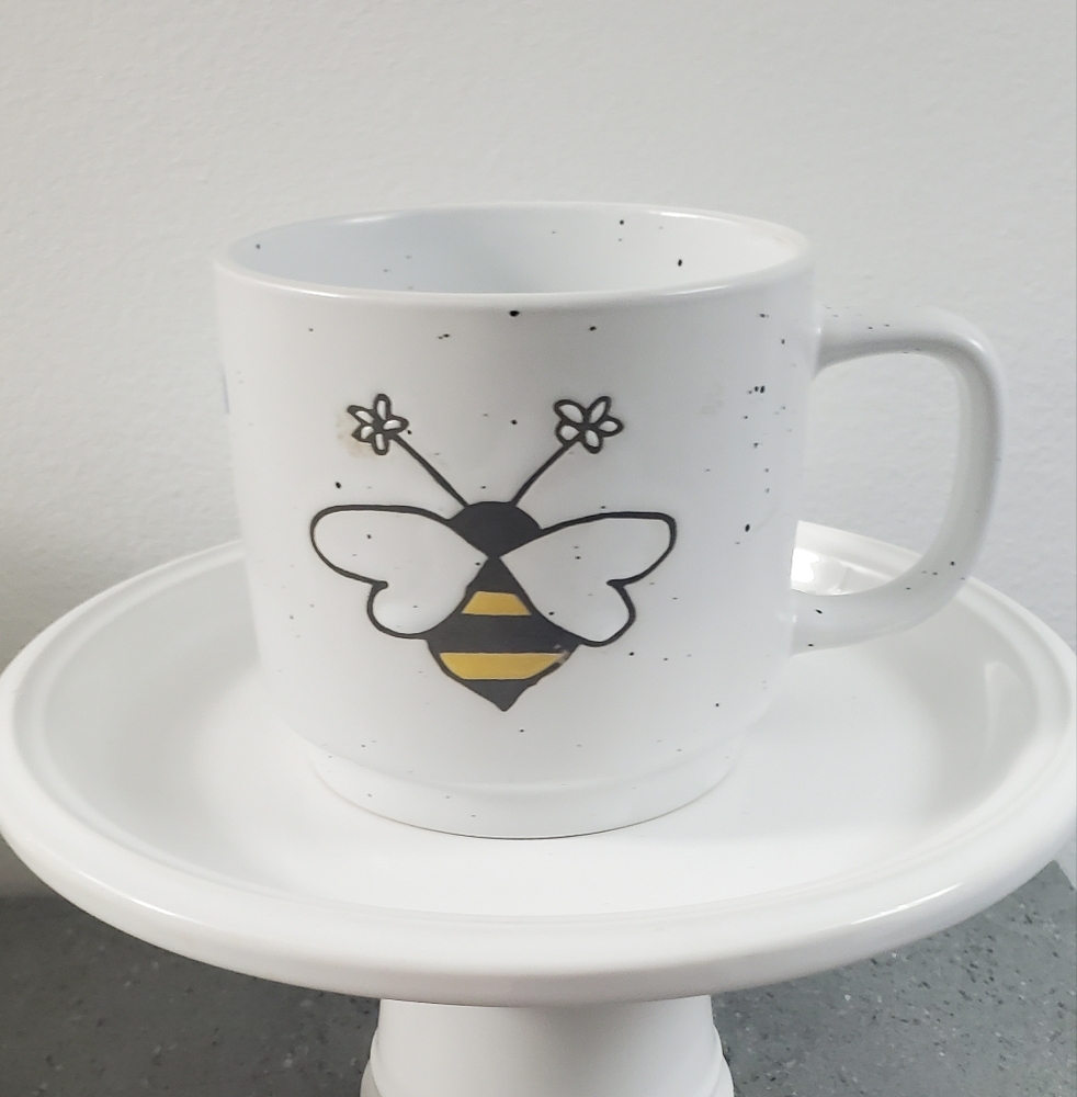 Bee Design White Mug